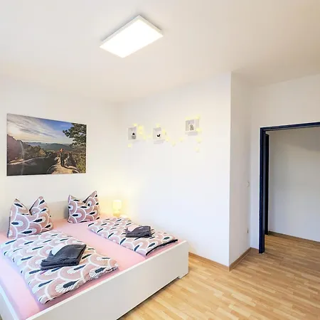 Hw3 - Urlaubsmagie - Helle, Grosse Wohnung Mit Pool Sebnitz Exterior foto